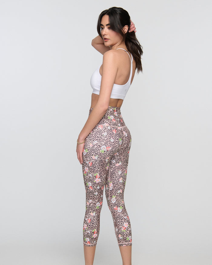 Ada Power Play Leggings w/ Pockets – High-Waist 4-Way Stretch