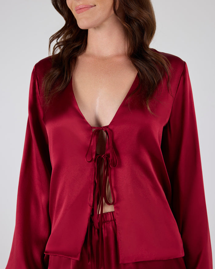Amelia set Red