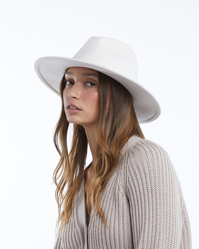 Billie in Cream