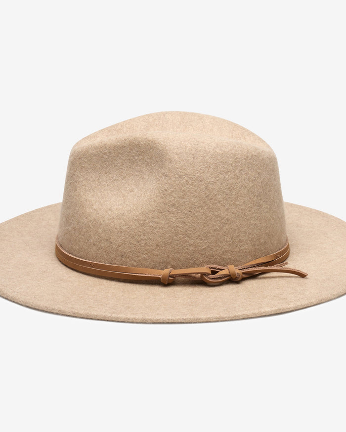 Billie in Tan Marle