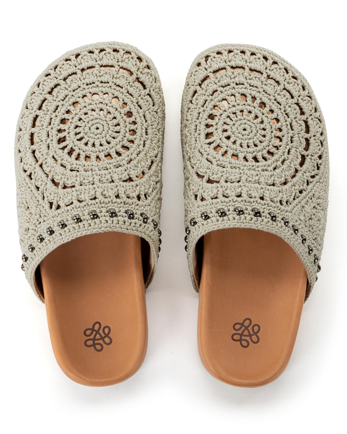 Bolinas Clog - Hand Crochet - Natural Grey Medallion