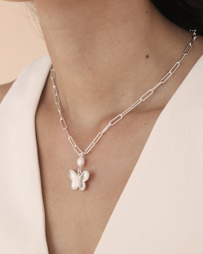 Butterfly Pearl Chain Necklace