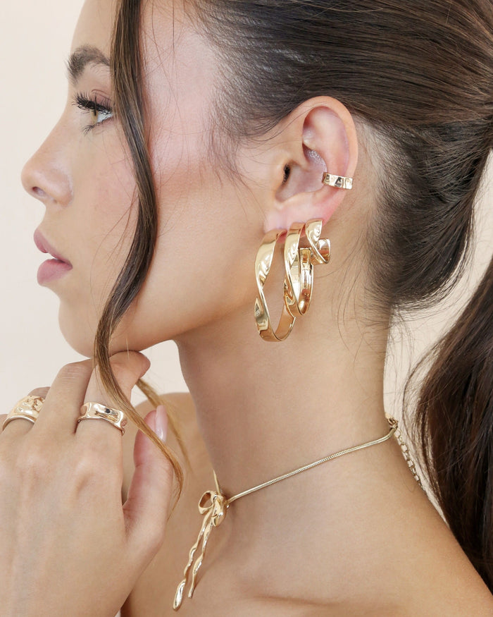 Heirloom Twist Medium Hoops