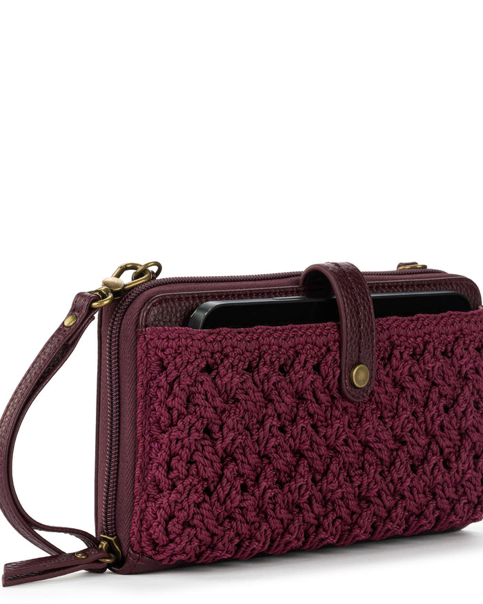 Iris Smartphone Wallet - Hand Crochet - Black Cherry Cozy Weave