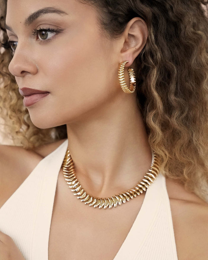 Metal Moderna Necklace