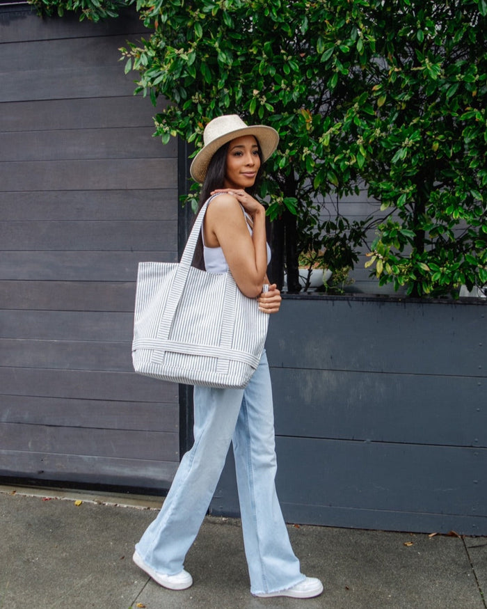 The Original Canvas Traveler Bag