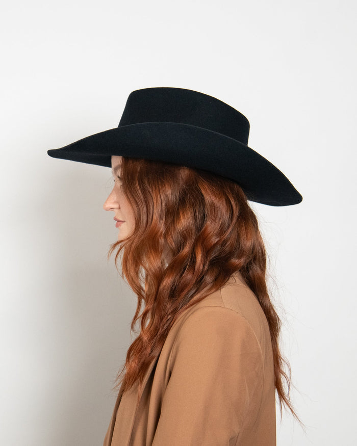 Vega in Black