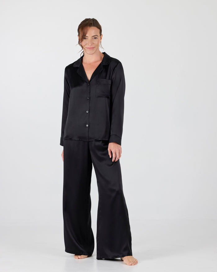Victoria set Black