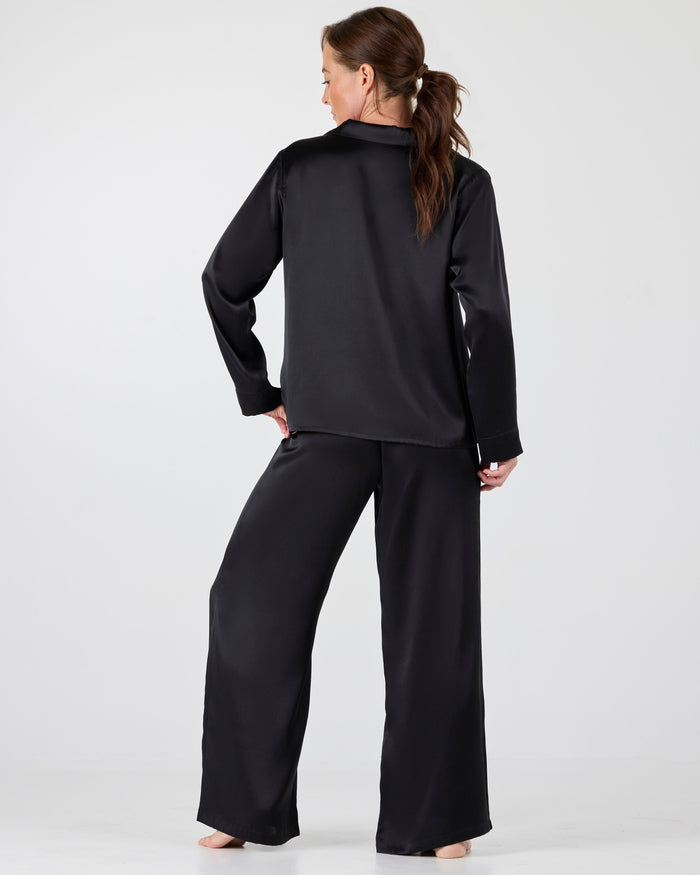 Victoria set Black